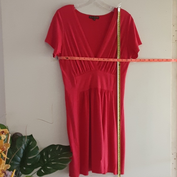 🆕️Zen-Knits Medium Red Short Sleeves VNeck Dress - Picture 7 of 10
